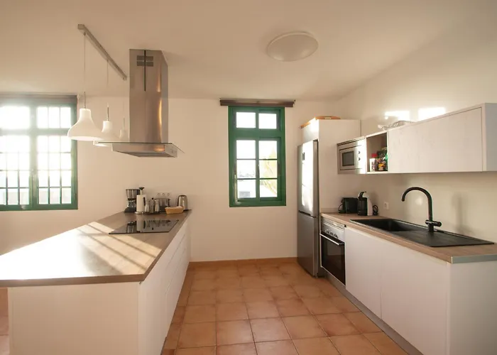 Papagayo Lanzarote * بلايا بلانكا