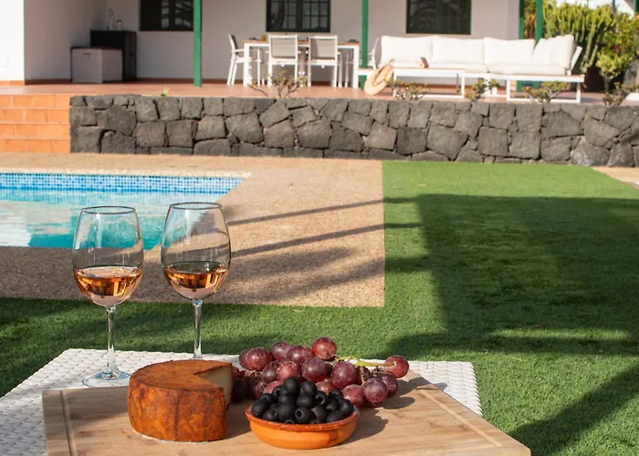 Papagayo Lanzarote * بلايا بلانكا